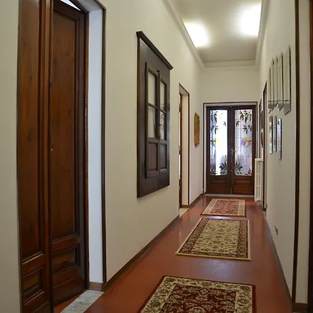 Donnaberarda Apartment Cortona
