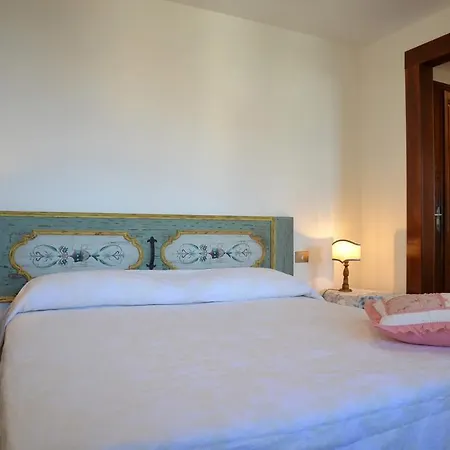 Donnaberarda Apartment Cortona
